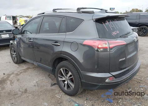 2018 Toyota Rav4 Xle z USA, uszkodzony, nr VIN JTMWFREV1JJ732411